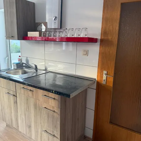 3 #netflix &wlan &kaffee Maschine & Zentral & 500m Innenhafen & 2 Min U Bahn Апартаменты Дуйсбург